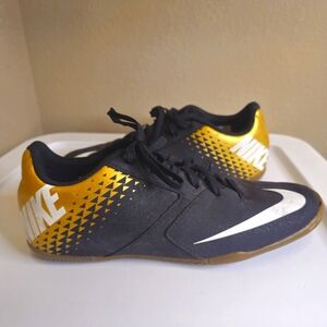 Nike BombaX IC Indoor Soccer Shoes Youth Size 7